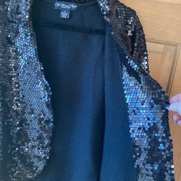 Woman’s Blazer Covered in sequins!🧥
My Favorite Things SZ 1X - Picture 3 of 9
